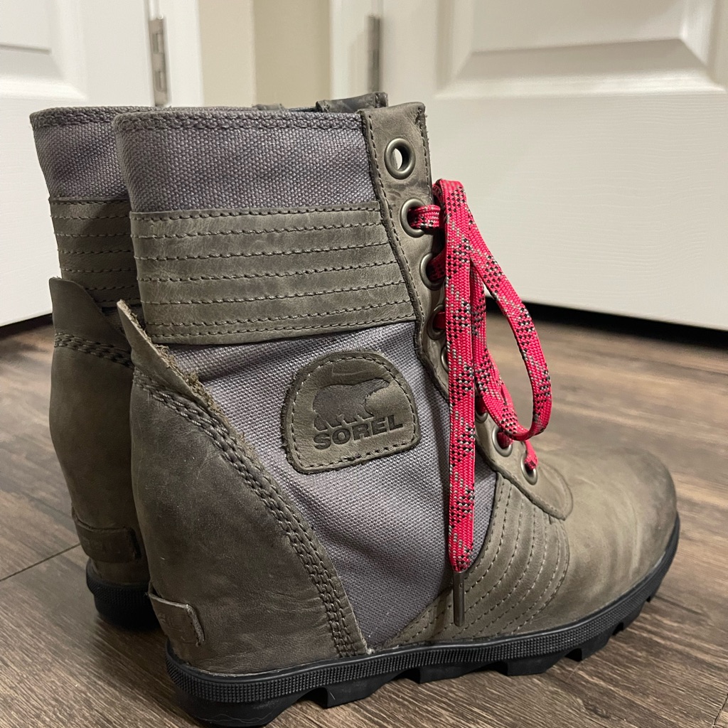 Women’s Sorel Wedged Boots | Lexie | Size: 7.5